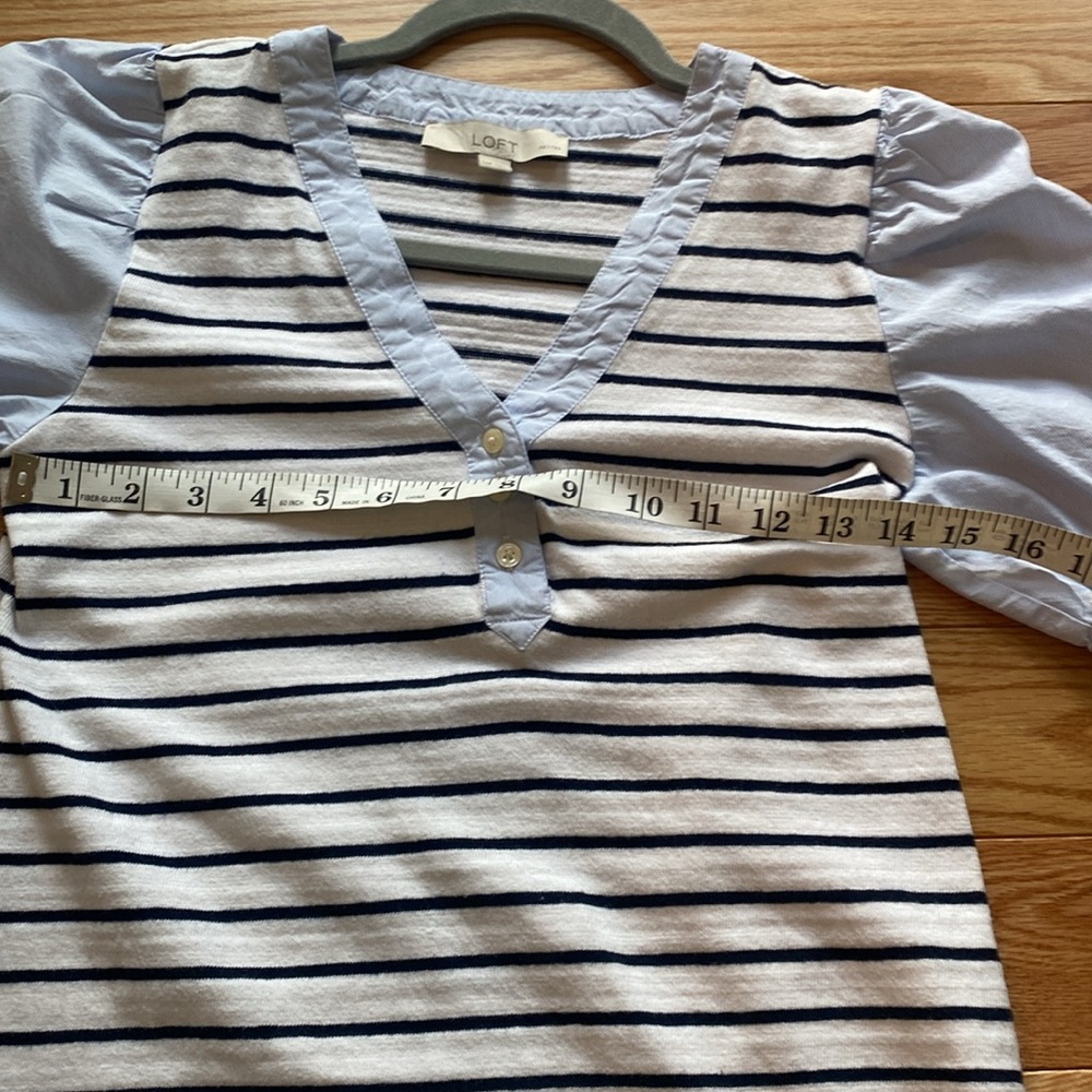 Cute Spring/ Simmer top - Picture 4 of 9